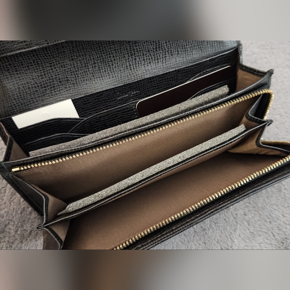 Cole Haan Accordion Wallet - Picture 5 of 8